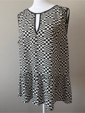 Trina Turk Black & White Checkered Sleeveless Keyhole Peplum Tank